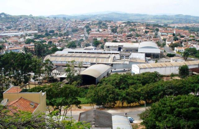 Revitalização do playground do Parque Juca Mulato é entregue